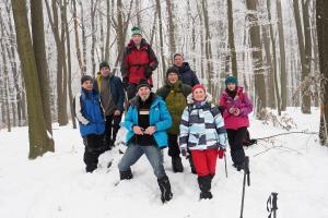 Prechod hrebeňom Hirjača 454 m. grófský cintorín rod.Sztarayovcov 27.1.2019 (foto Gazda)